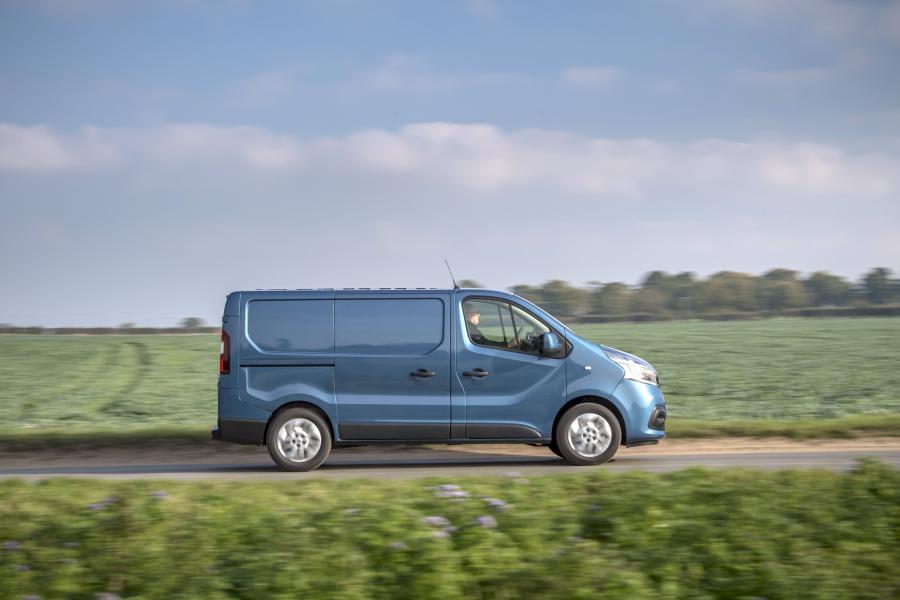 Renault Trafic Van (X82) 2019 года  (UK) (фото 19 из 42)